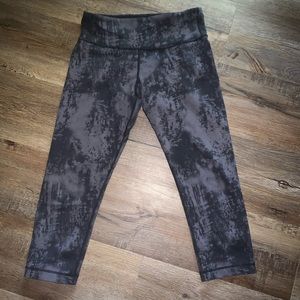Lululemon Crop Patterned Leggings